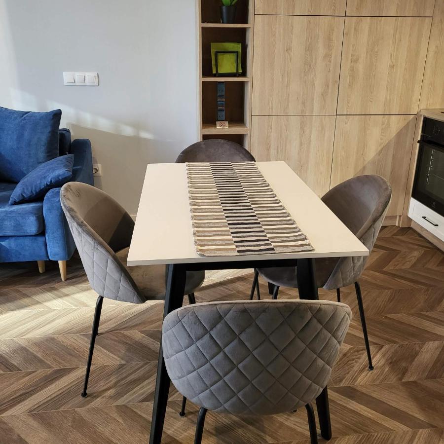 Apartment New Luxury Next To Subway With Garage Sofia