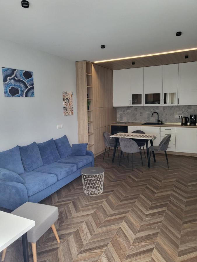 New Luxury Next To Subway With Garage Apartment Sofia